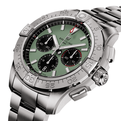 Montre Breitling Avenger B01 Chronograph cadran vert