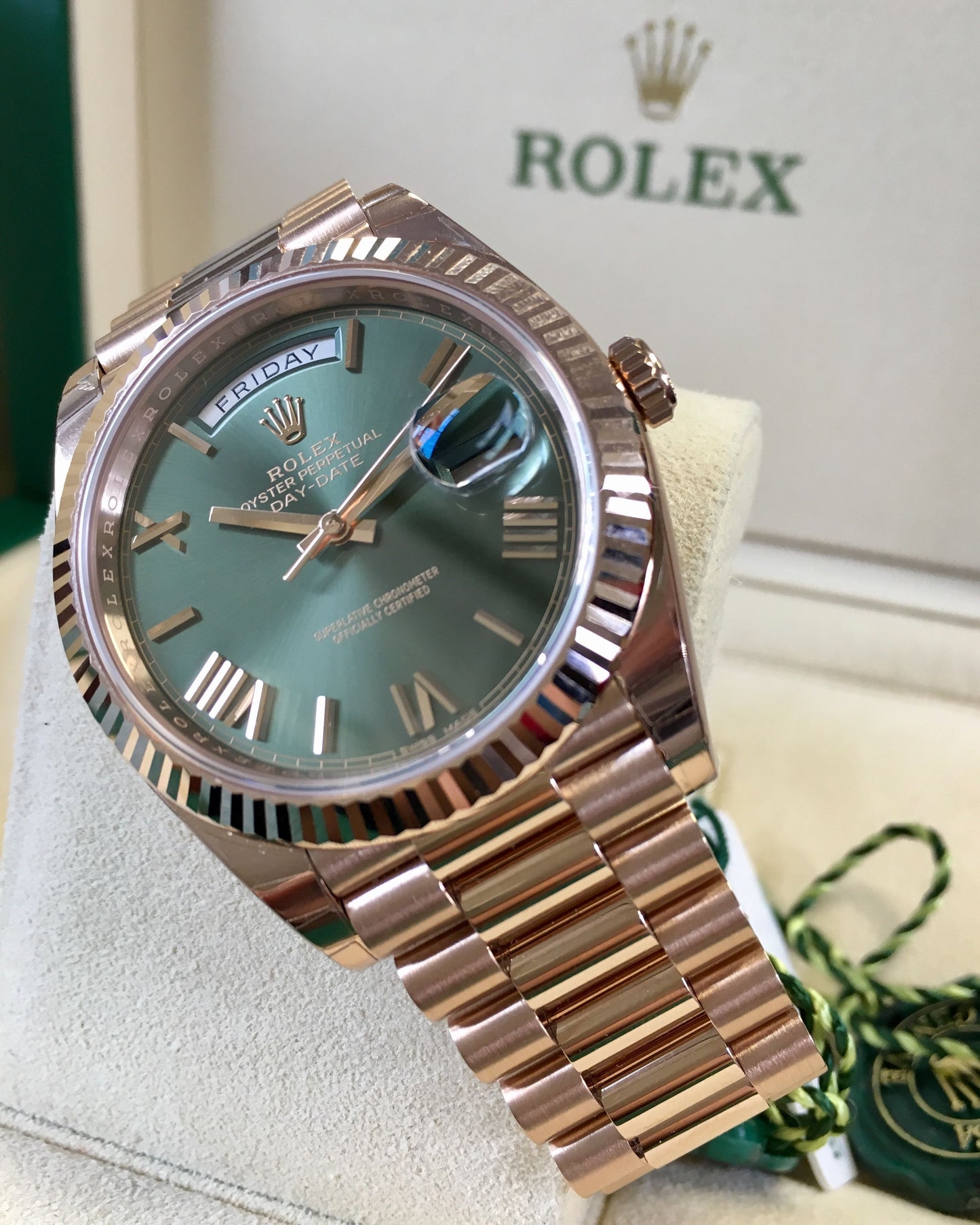 Montre Rolex DayDate 40 Olive Rose Gold  Pour Homme