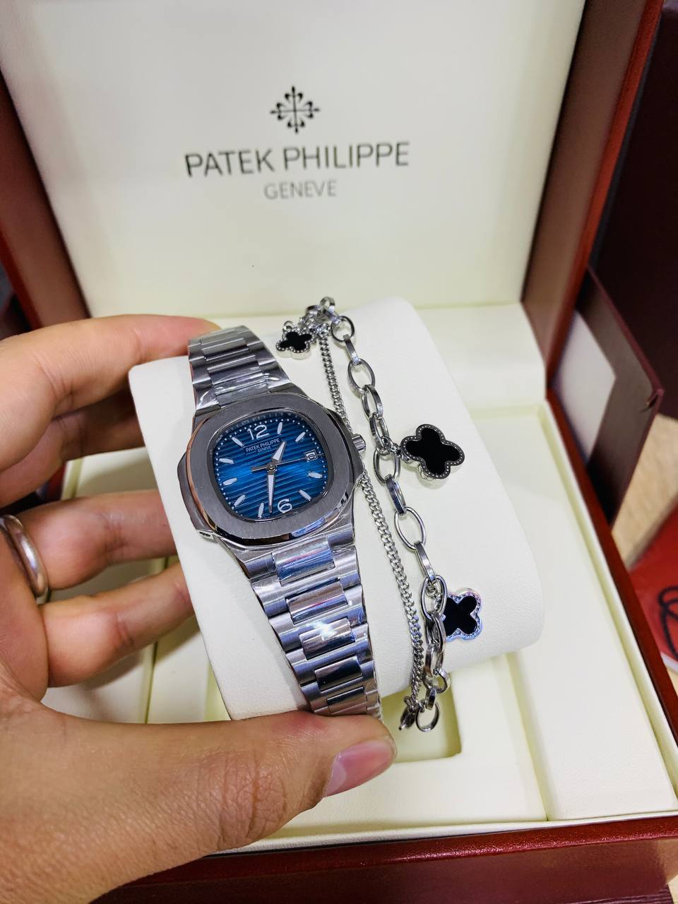 Montre Patek Philippe Fond Bleu Pour femme