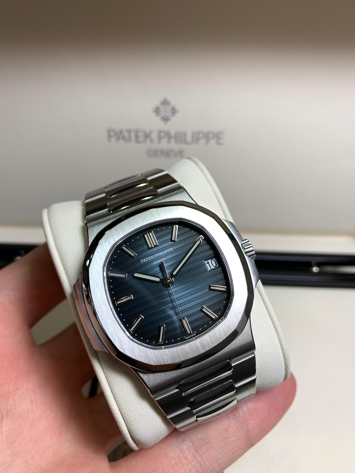 Montre Homme Patek Philippe Nautilus Automatique 57111A